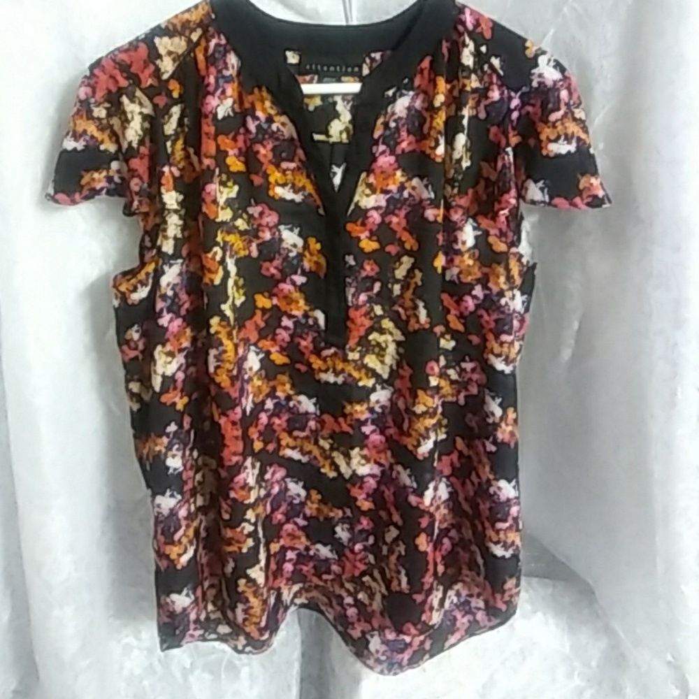 Floral Print Flowy Top Career Piece Resort Dark Academia Lightweight Feminine